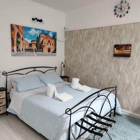 Residenza Le Torri Bed & Breakfast Болоня Екстериор снимка