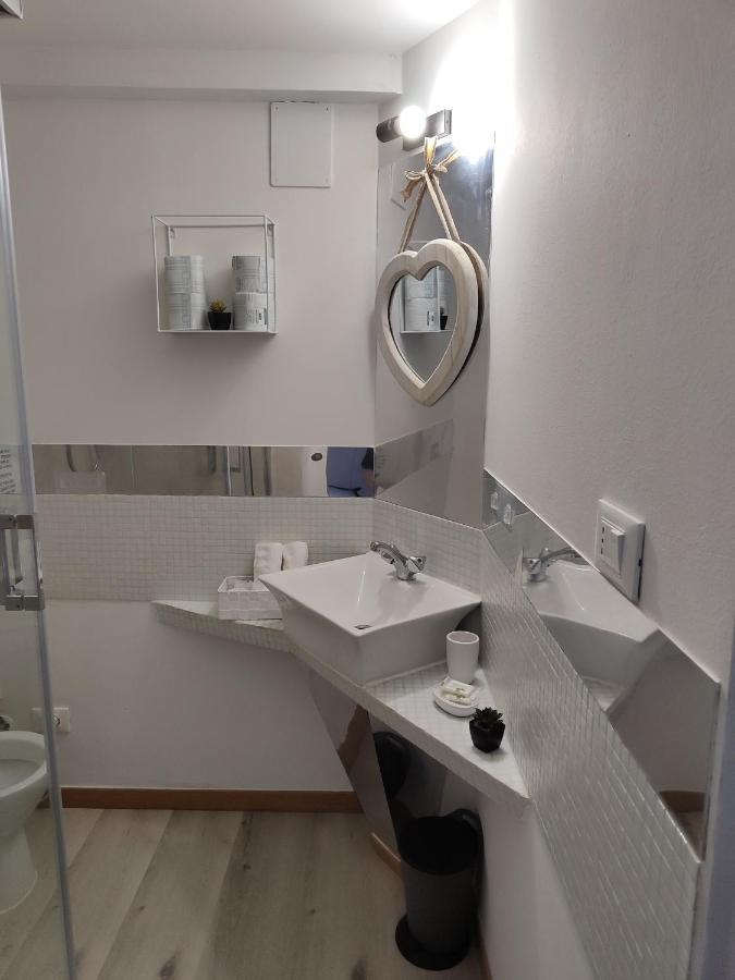 Residenza Le Torri Bed & Breakfast Болоня Екстериор снимка